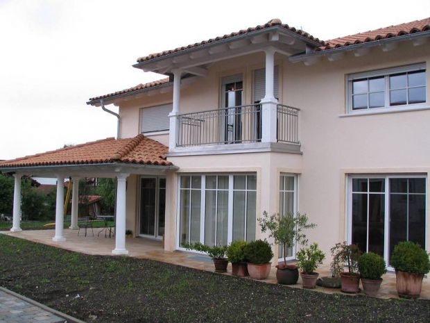 Villa im toskanischen Stil